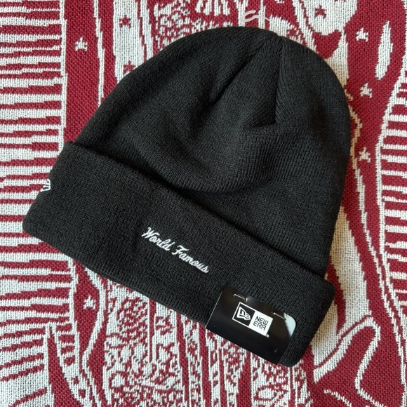 Supreme Black Beanie - Picture 3 of 5